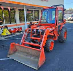 2002 KUBOTA B2910 HSD WITH LOADER AND SIMS CAB