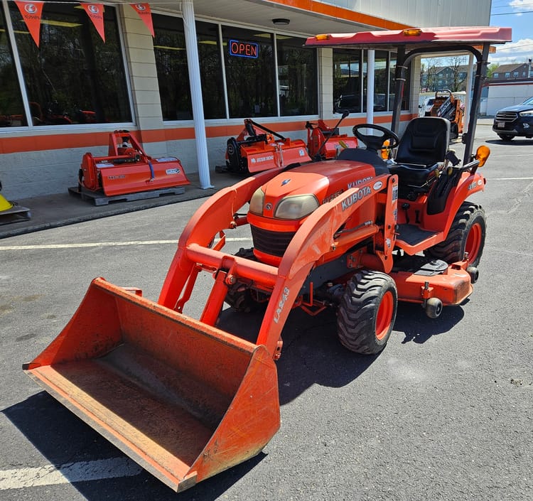 2006 KUBOTA BX2350 WITH MOWER