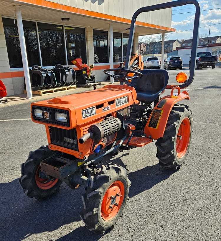 1992 KUBOTA B4200 13HP 4WD DIESEL TRACTOR