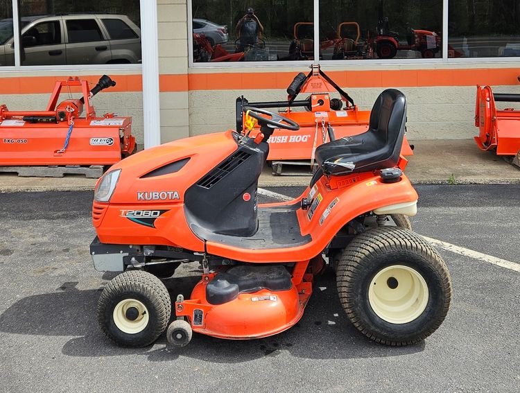 T2080 RIDING MOWER