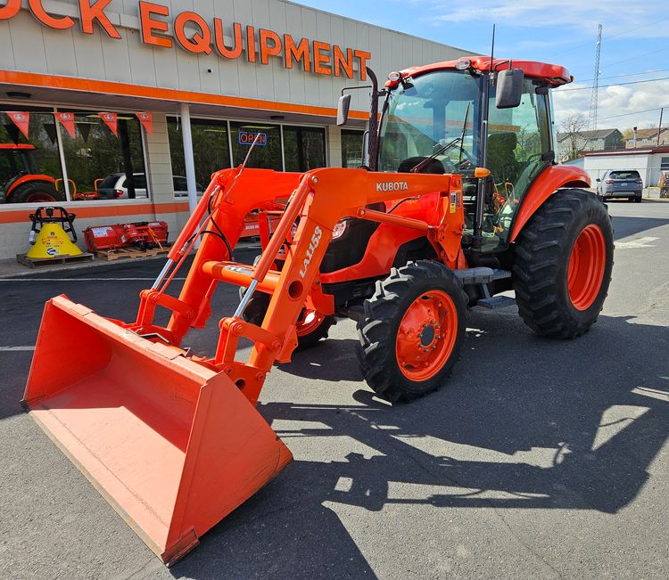 2010 KUBOTA M7040HDC TRACTOR