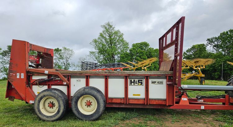 2011 H&S HP425 MANURE SPREADER