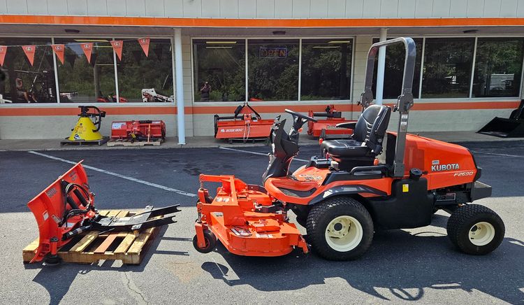 2016 KUBOTA F2690 4WD TRACTOR