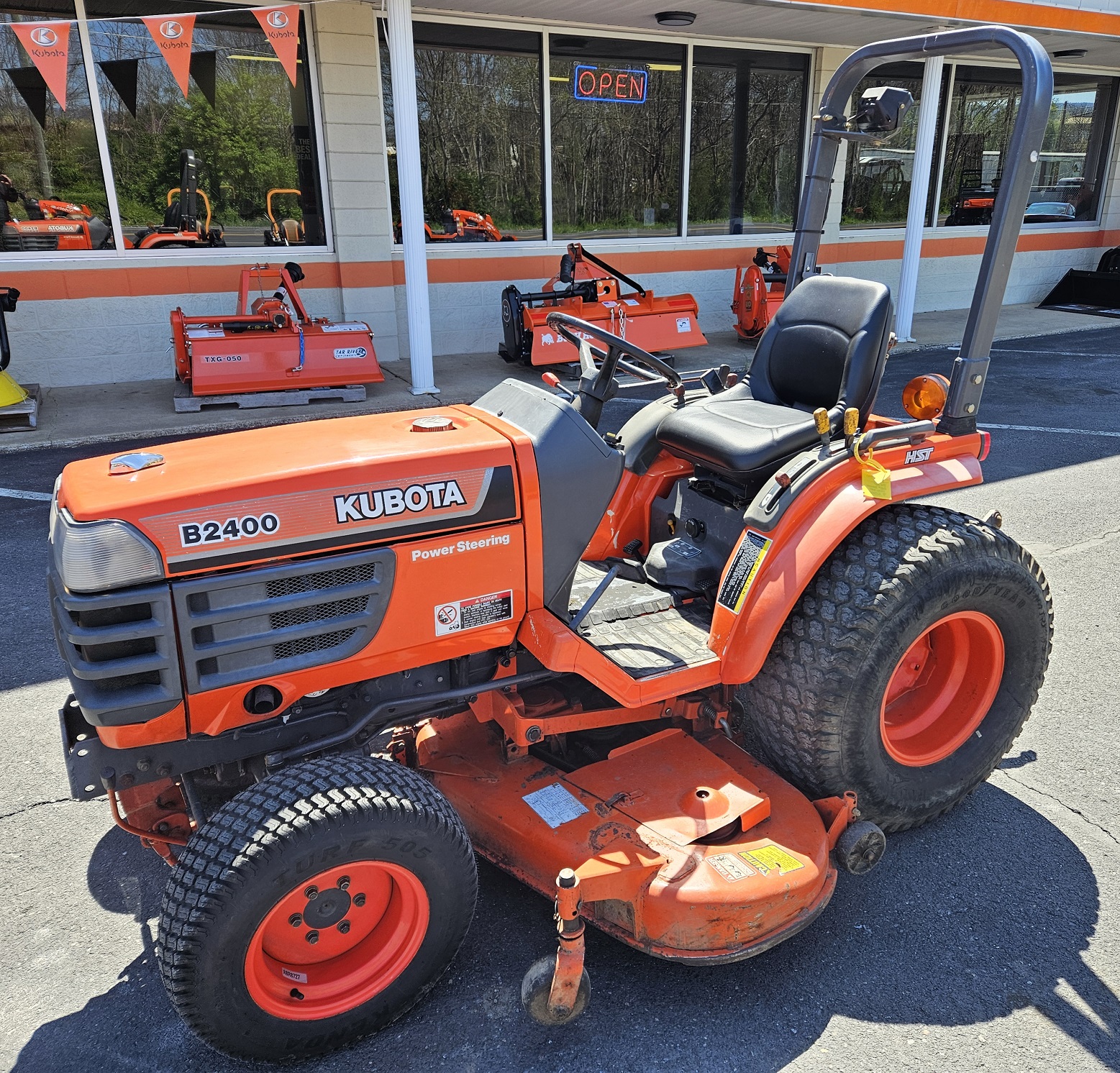 ピザポテト 2006 KUBOTA BX2350D TRACTOR - Woodstock Equipment Co.